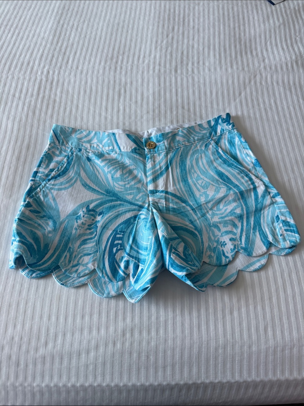 Lilly Pulitzer buttercup shorts size 00